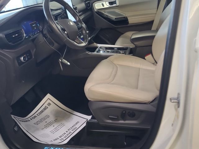 Used 2021 Ford Explorer Platinum w/ Equipment Group 601A image 7