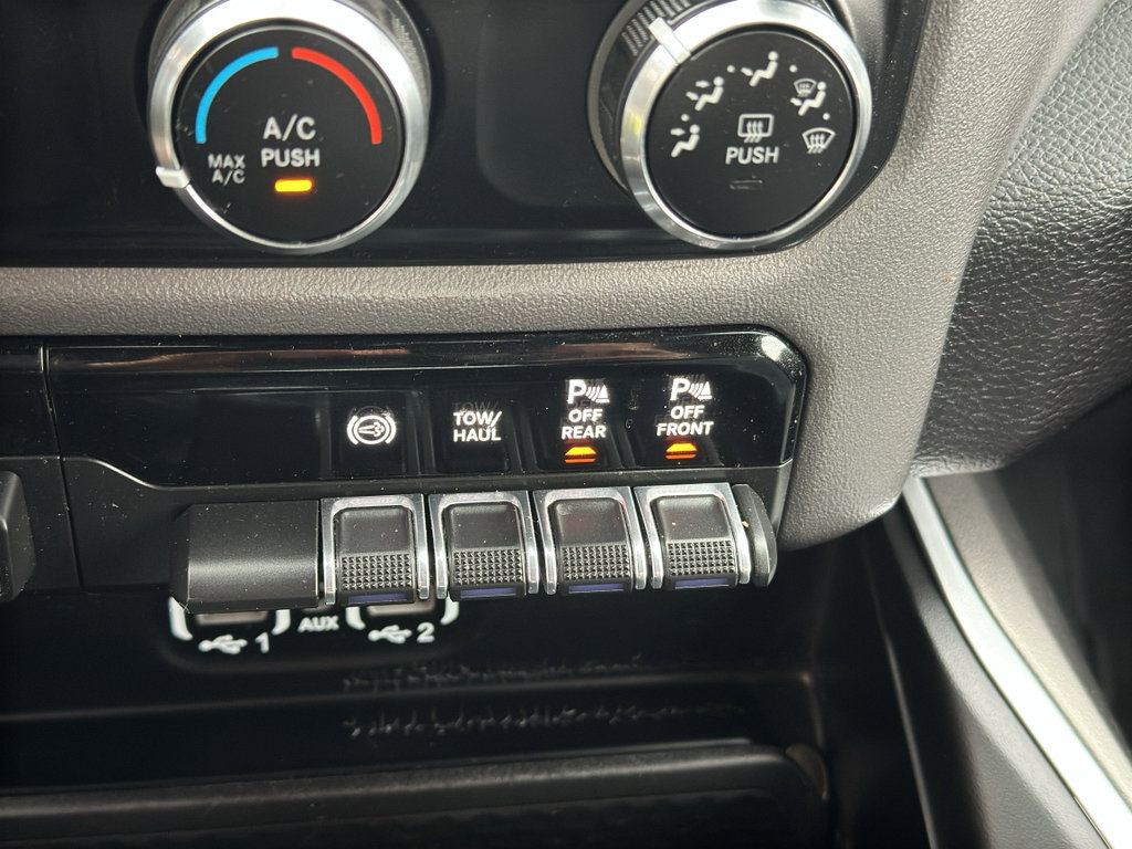 Used 2024 RAM 2500 Big Horn w/ Off Road Package AWD/4WD image 23