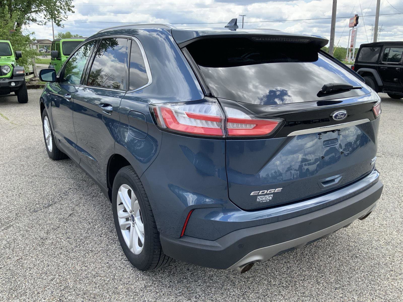 Used 2019 Ford Edge SEL w/ Equipment Group 201A AWD/4WD image 8