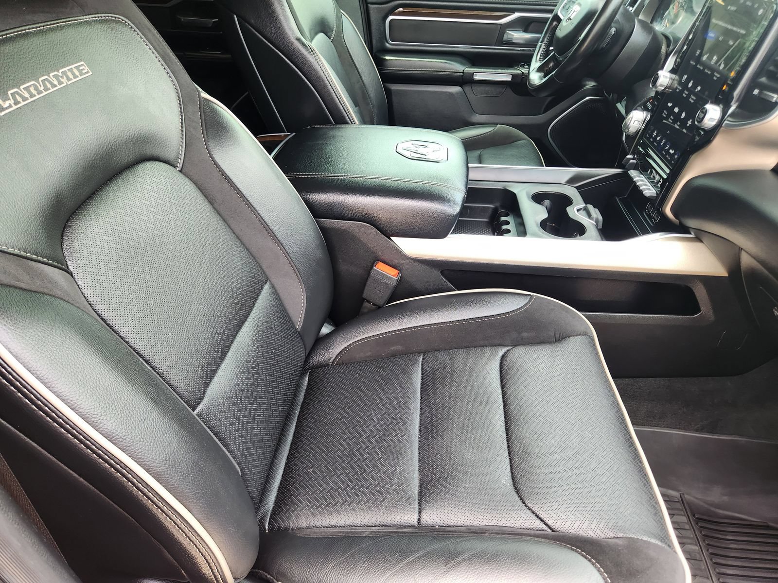 Used 2021 RAM 1500 Laramie w/ Laramie Southwest Edition RWD image 15