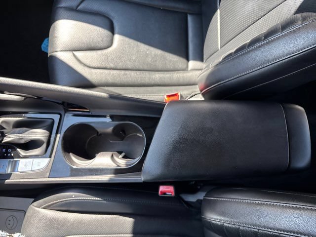 Used 2024 Hyundai Elantra Limited FWD image 33