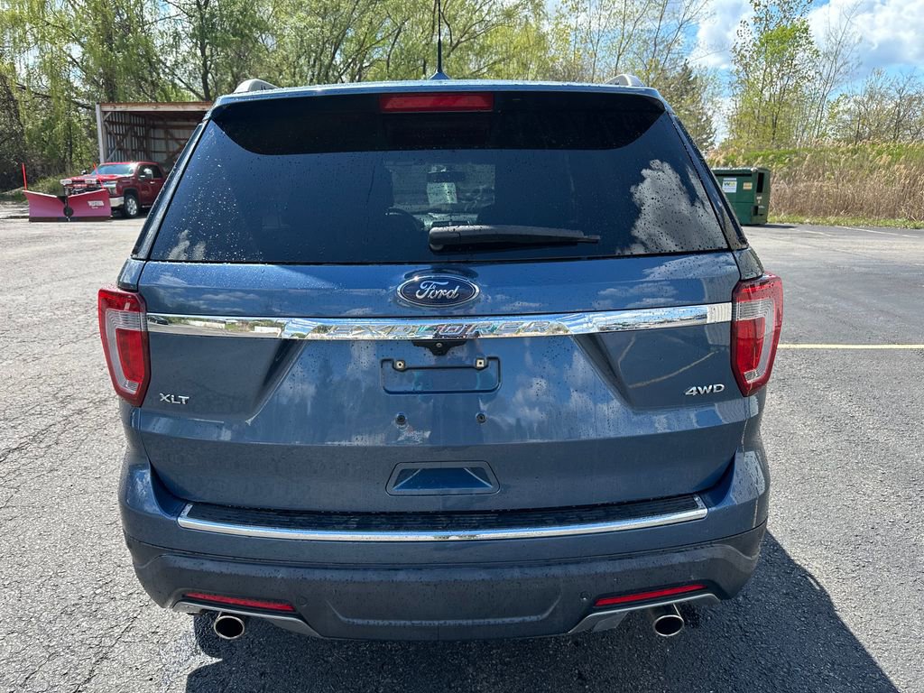 Used 2018 Ford Explorer XLT w/ Equipment Group 202A AWD/4WD image 16