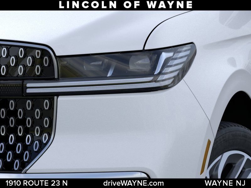 New 2026 Lincoln Navigator Premiere AWD/4WD image 19