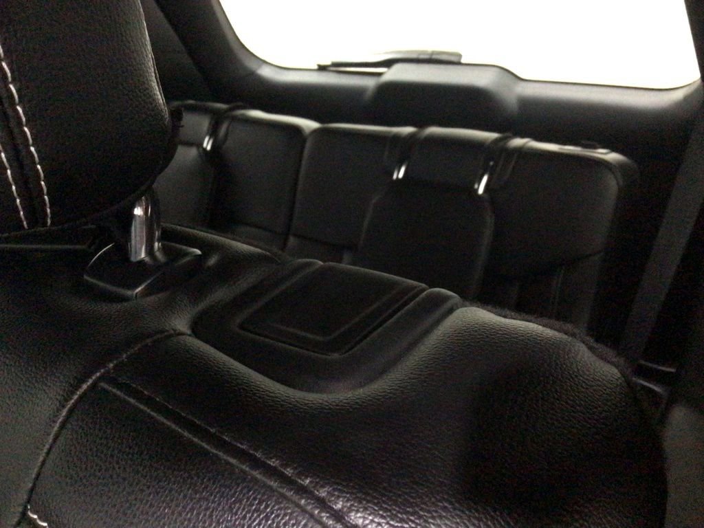 Used 2024 Ford Explorer ST w/ Technology Package image 20