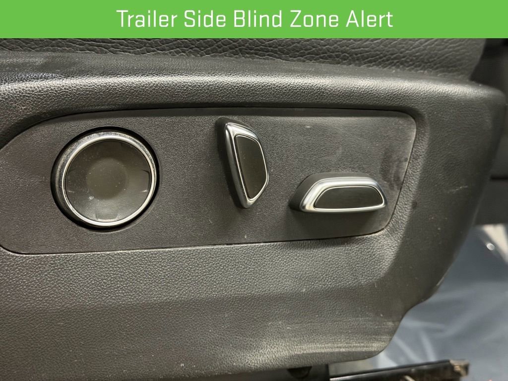 Certified 2024 GMC Yukon XL Denali w/ Denali Reserve Package image 30