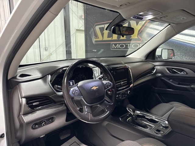 Used 2021 Chevrolet Traverse LT image 6
