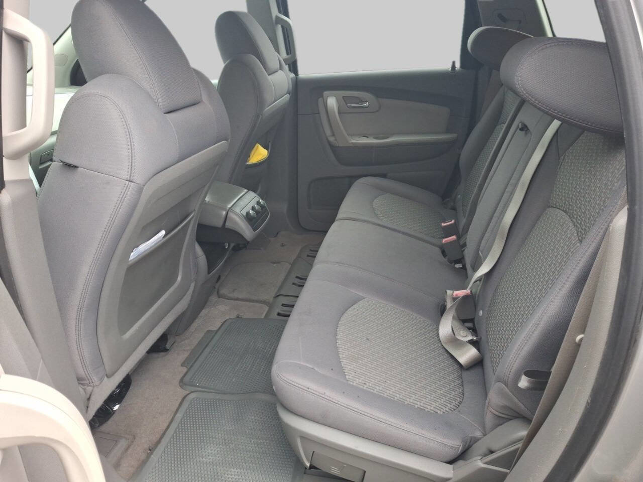 Used 2012 Chevrolet Traverse LT image 7
