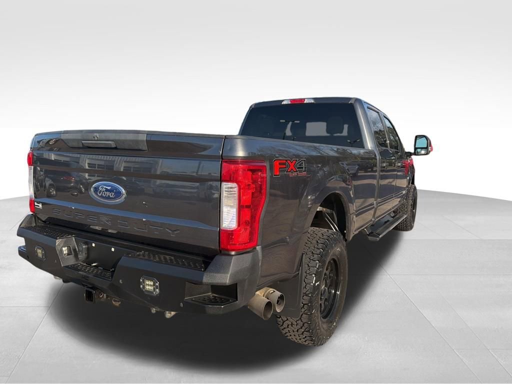 Used 2017 Ford F250 XLT w/ FX4 Off-Road Package image 5