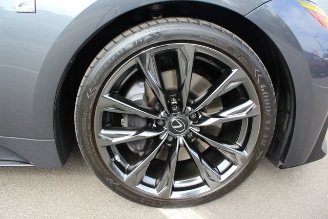 Used 2022 Lexus IS 350 F Sport w/ Accessory Package RWD image 11