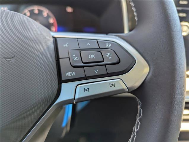 New 2026 Volkswagen Taos SE FWD image 14