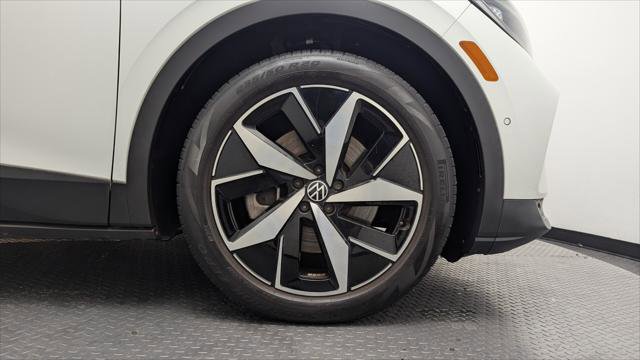 Used 2023 Volkswagen ID.4 Pro S image 32