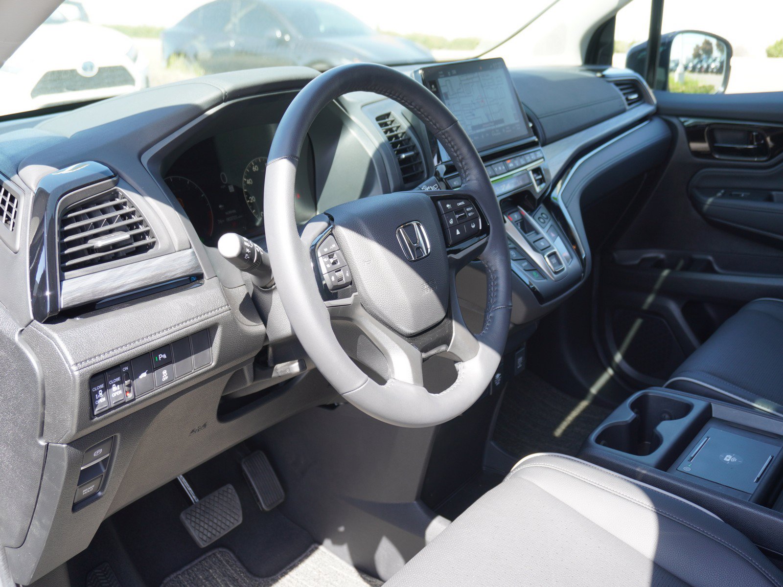 Used 2026 Honda Odyssey Elite image 23