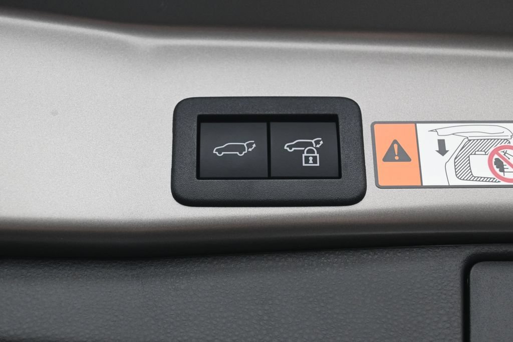 Certified 2026 Toyota RAV4 SE w/ Convenience Package AWD/4WD image 32