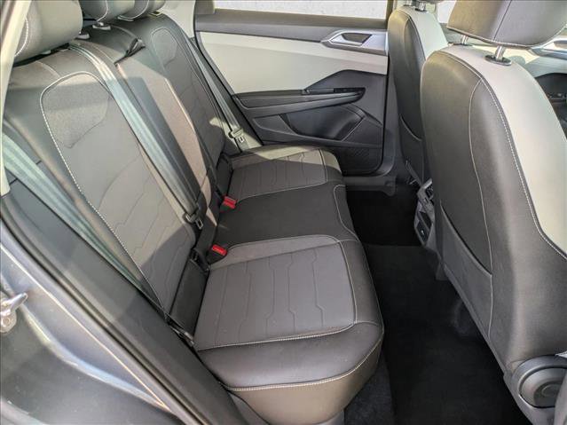 Used 2025 Volkswagen Taos SE image 19
