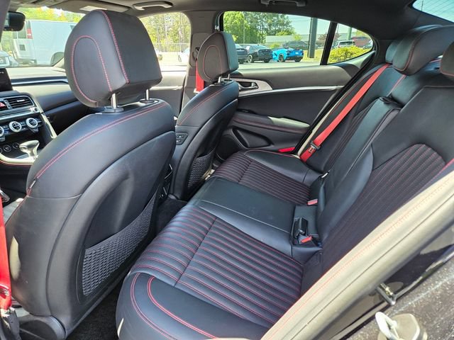 Used 2023 Genesis G70 2.0T w/ Sport Prestige Package RWD image 10