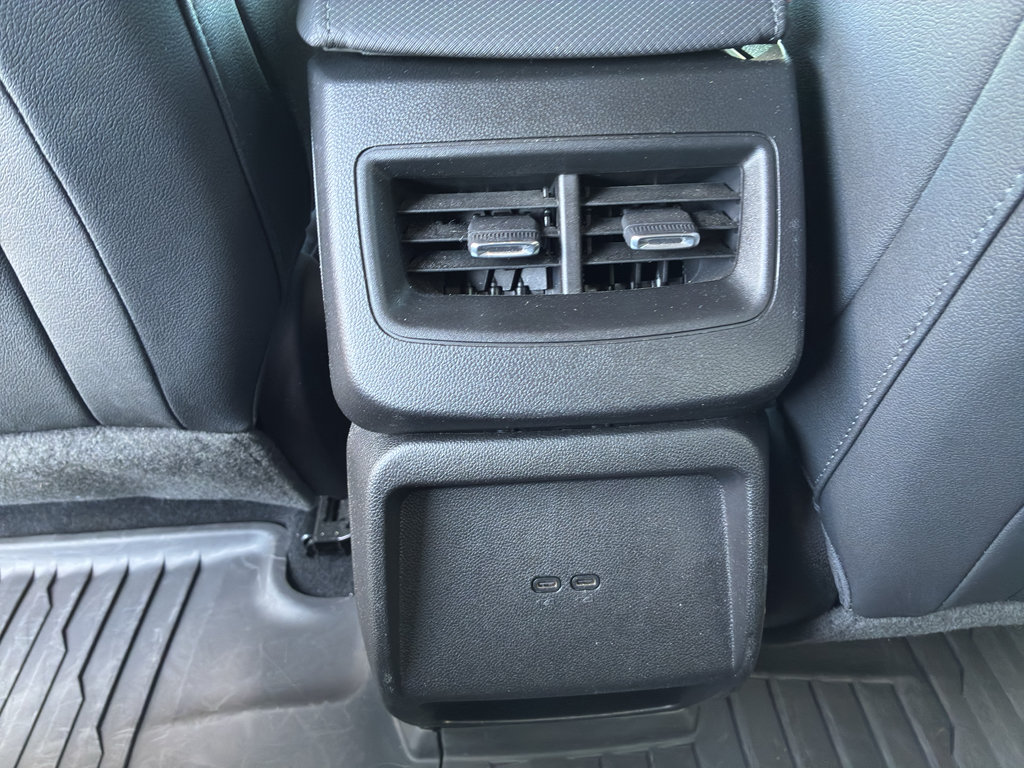 Used 2024 Chevrolet Equinox EV RS FWD image 37