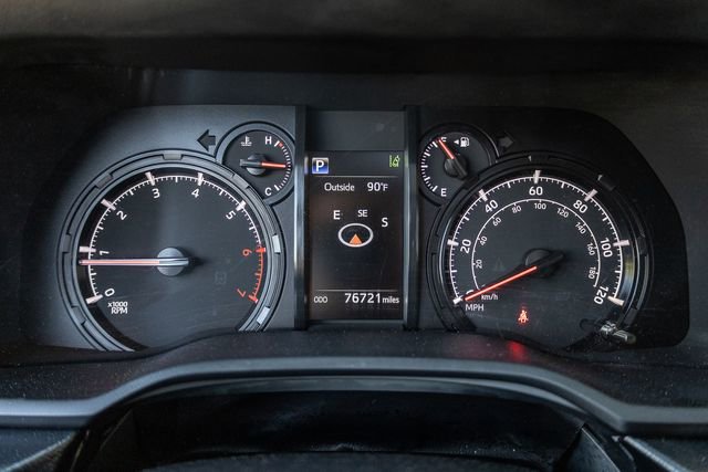 Used 2022 Toyota 4Runner SR5 Premium w/ Moonroof Package AWD/4WD image 10