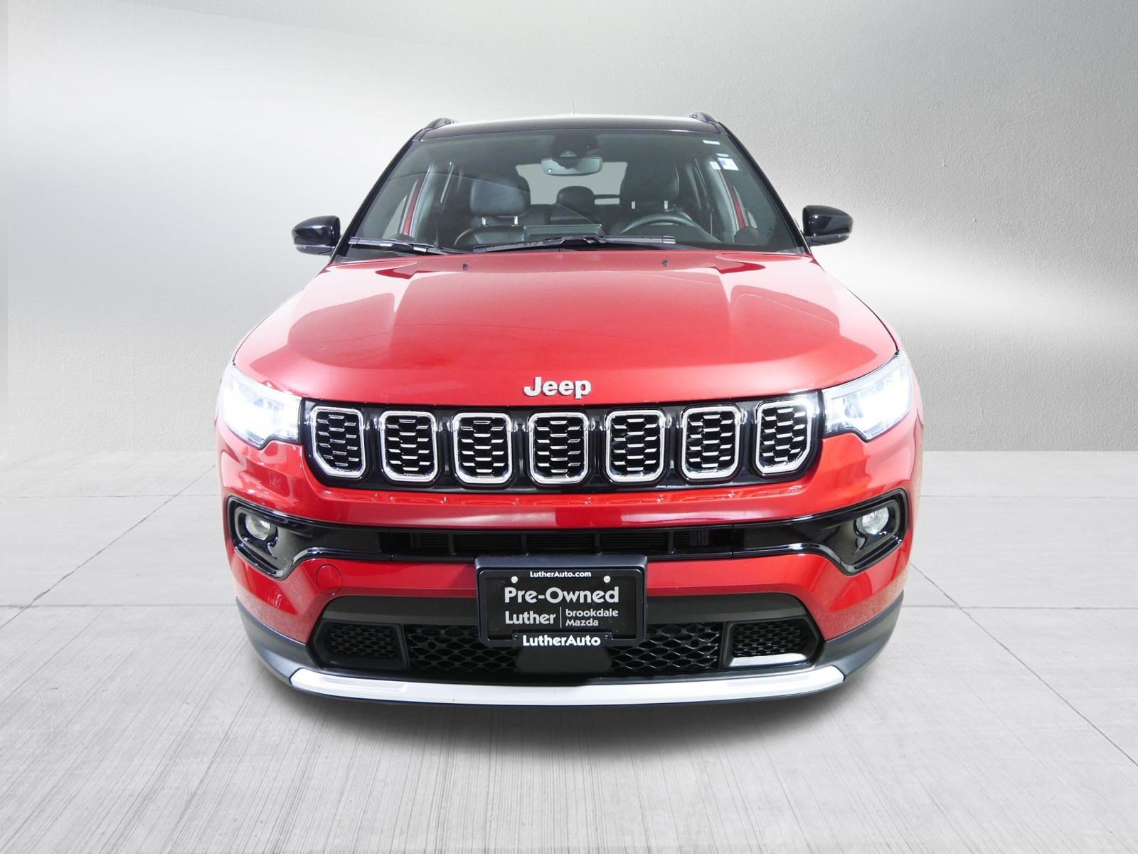 Used 2024 Jeep Compass Limited image 2