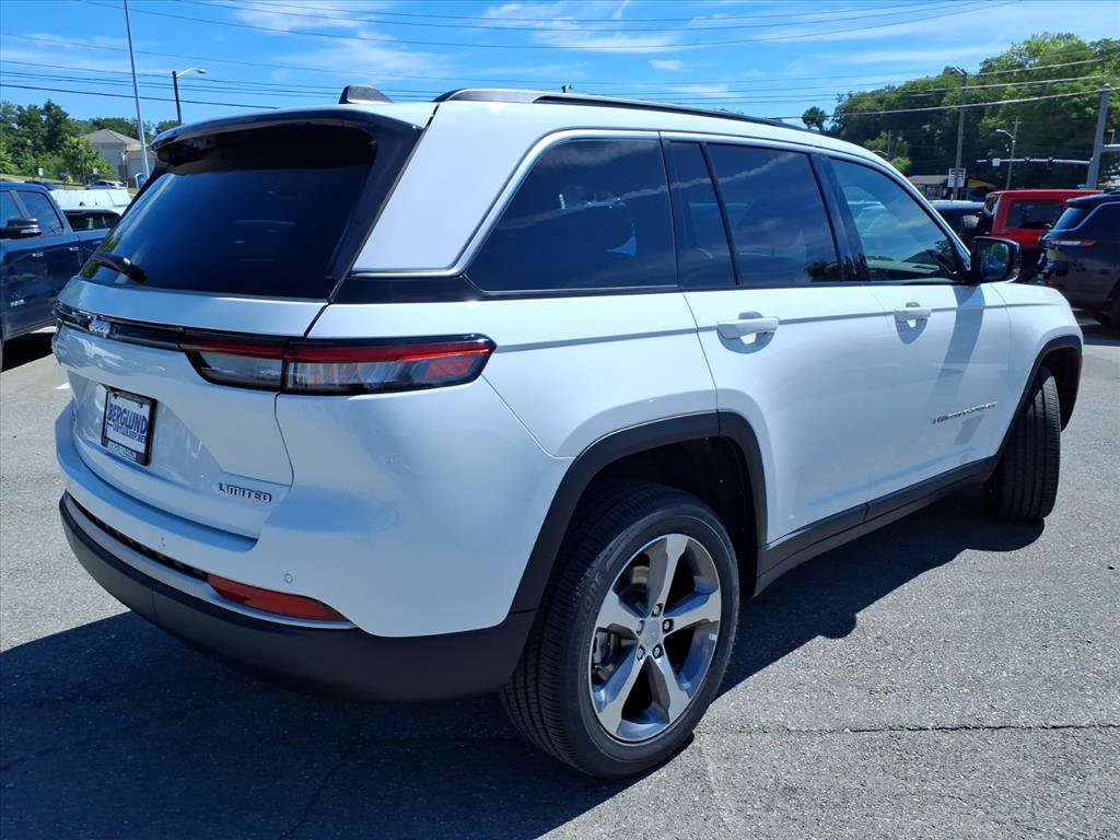 New 2026 Jeep Grand Cherokee Limited AWD/4WD image 4