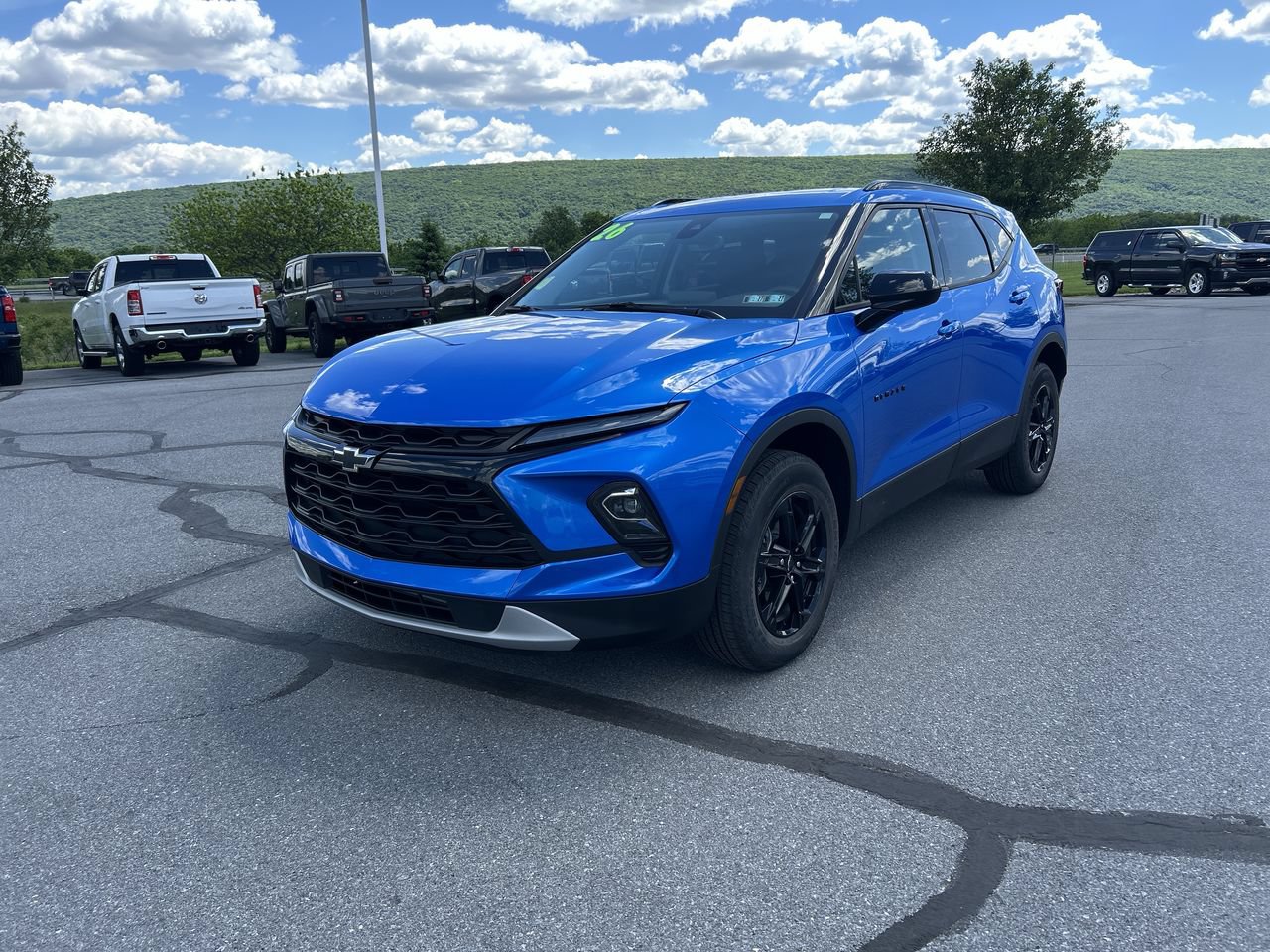 New 2026 Chevrolet Blazer LT w/ Convenience Package AWD/4WD video 3