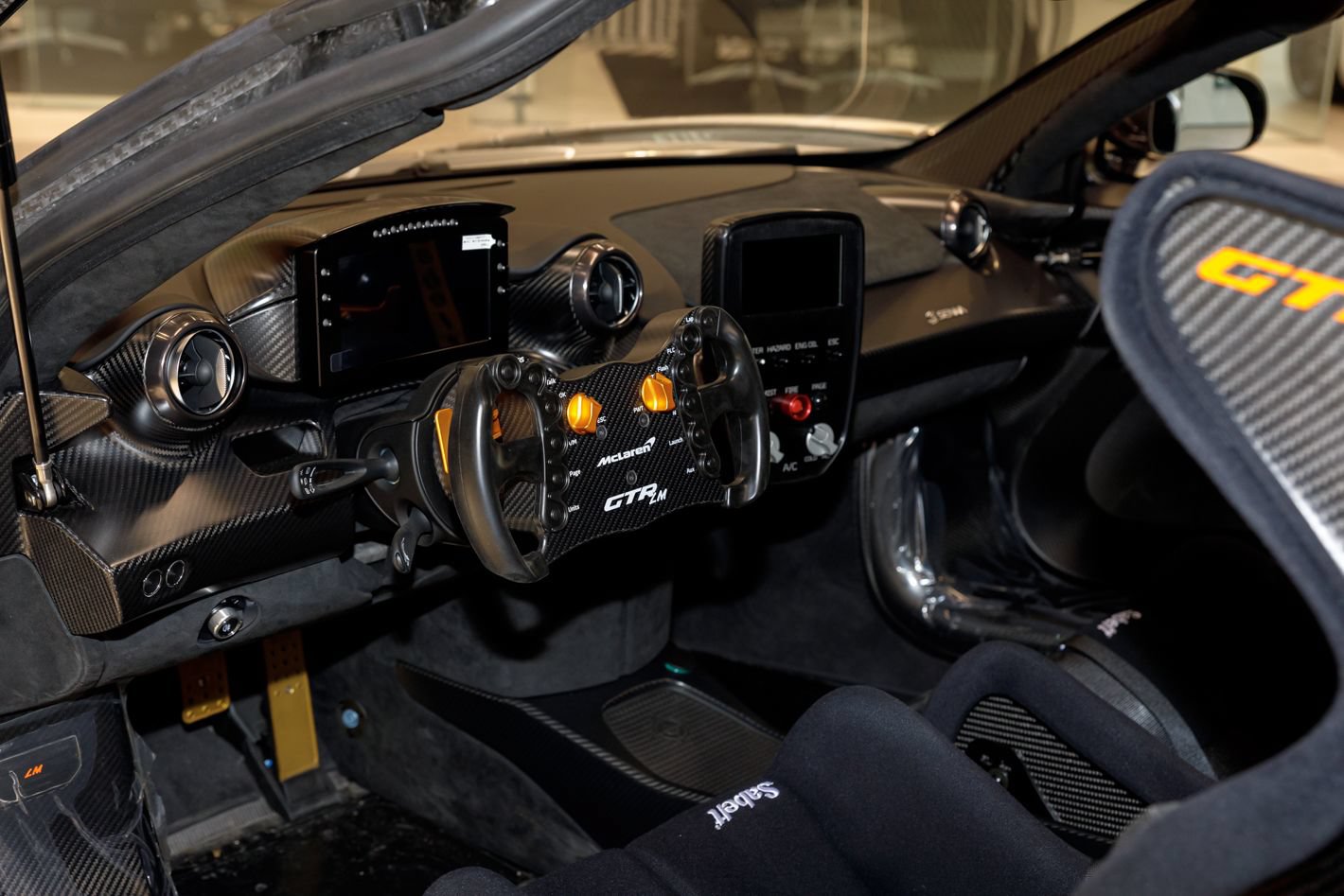 Used 2020 McLaren Senna RWD image 67