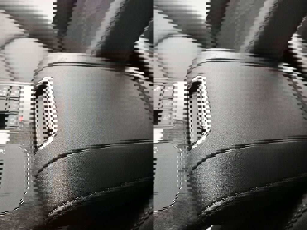 New 2026 Toyota Highlander Platinum image 40