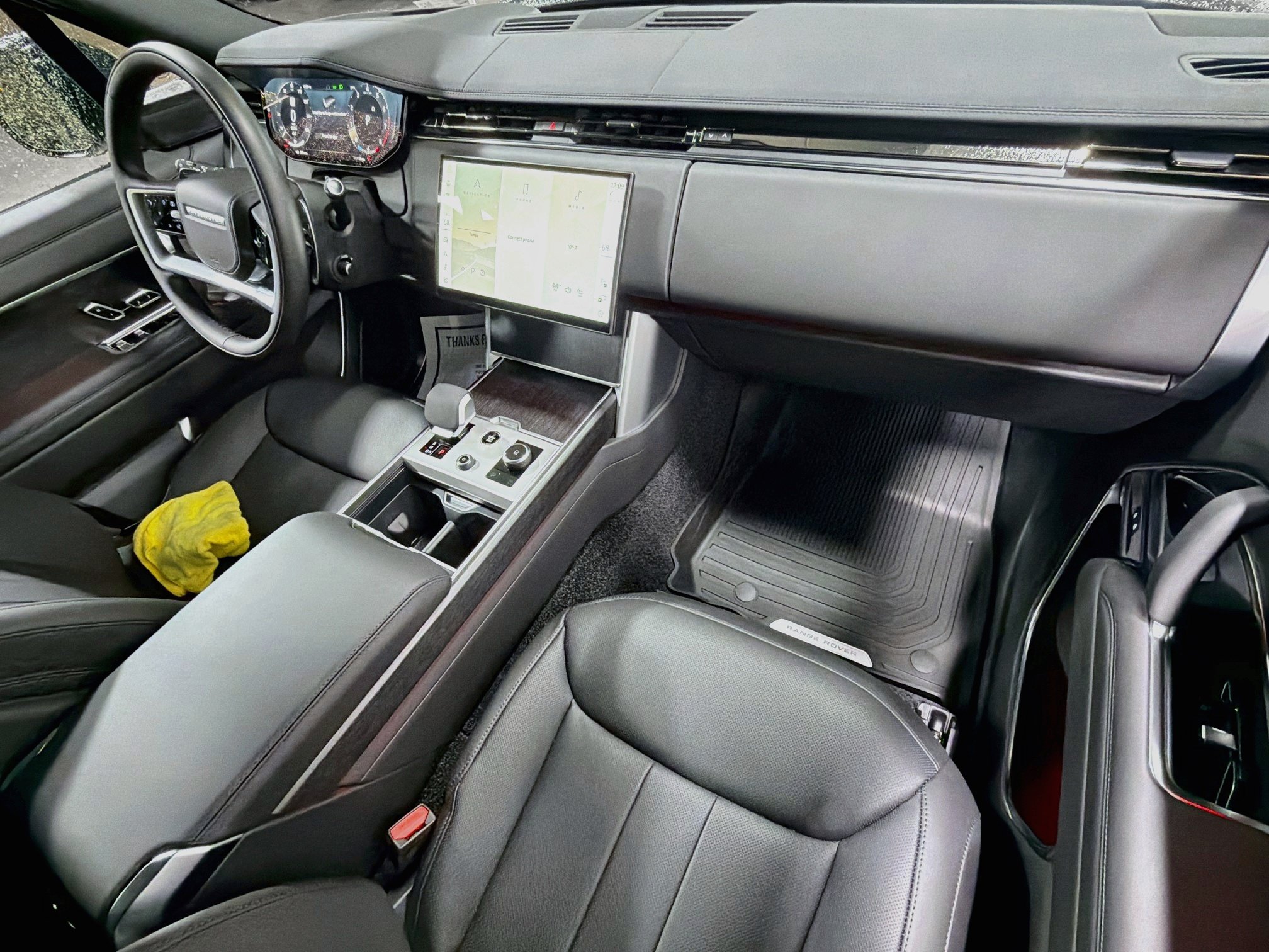 New 2027 Land Rover Range Rover Long Wheelbase SE AWD/4WD image 15