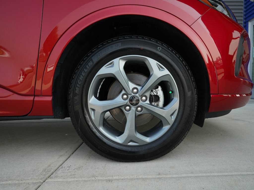 Used 2023 Ford Escape ST-Line w/ Tech Pack #1 AWD/4WD image 31