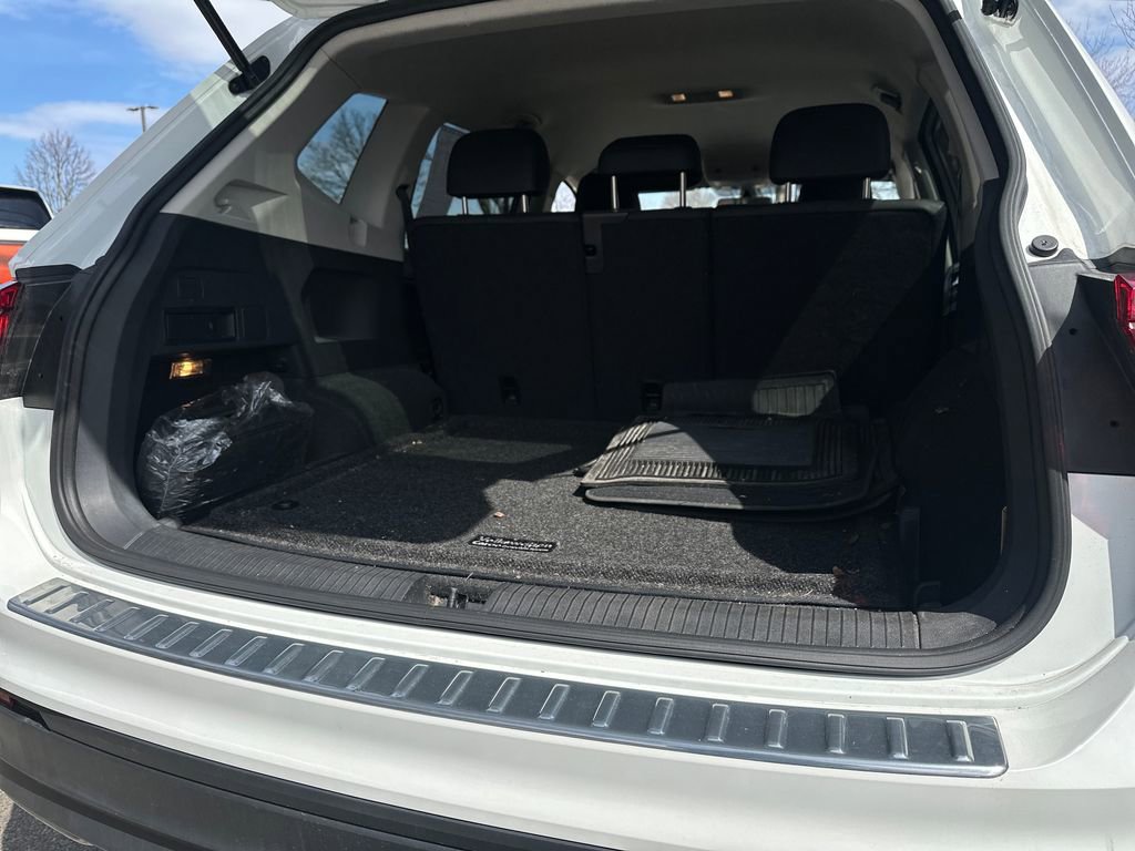 Used 2019 Volkswagen Tiguan SE image 14