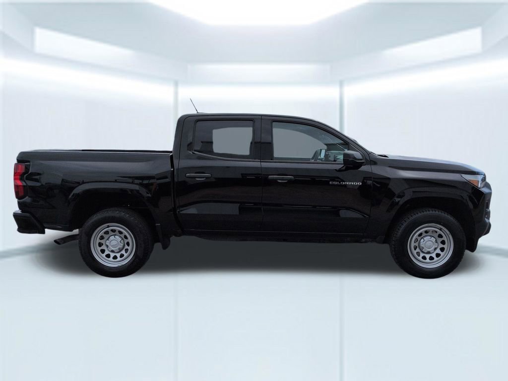Used 2024 Chevrolet Colorado W/T RWD image 7
