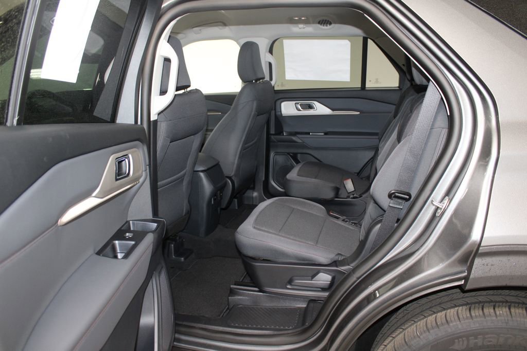 New 2026 Ford Explorer Active image 26