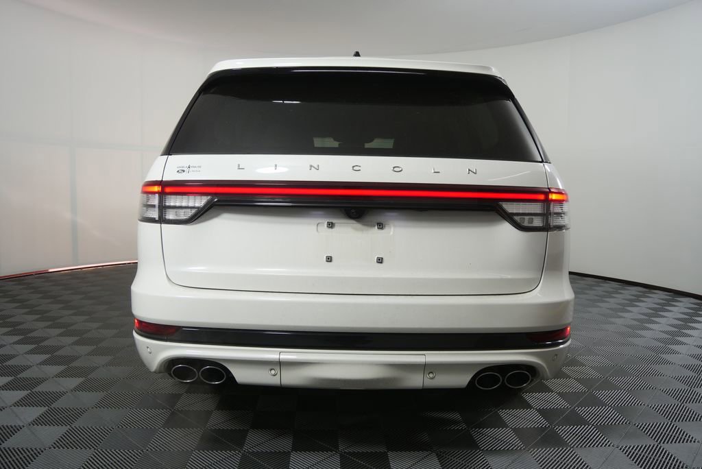 Used 2025 Lincoln Aviator Reserve w/ Jet Appearance Package image 4