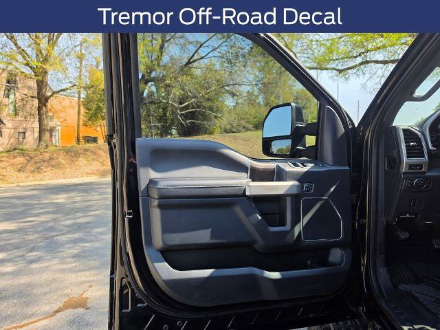 Certified 2022 Ford F250 Lariat w/ Tremor Off-Road Package image 27