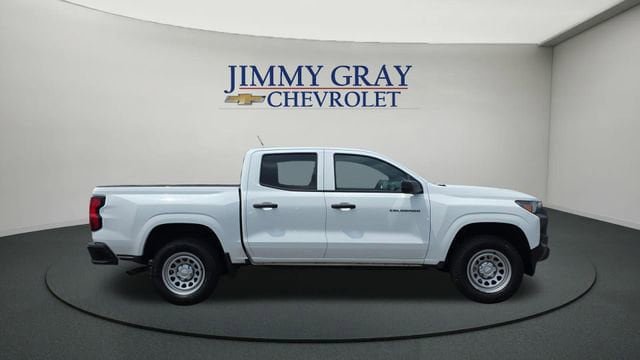 Used 2024 Chevrolet Colorado W/T w/ Advanced Trailering Package RWD image 6