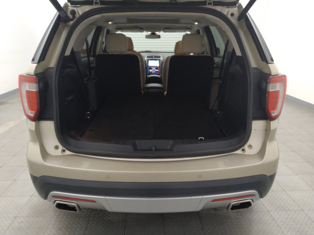 Used 2017 Ford Explorer Platinum AWD/4WD image 29