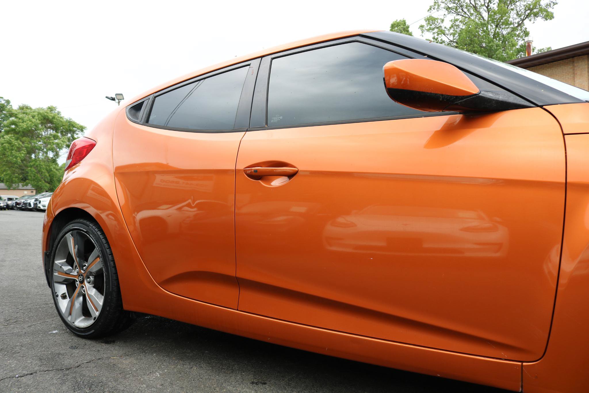 Used 2015 Hyundai Veloster w/ Option Group 03 FWD image 9