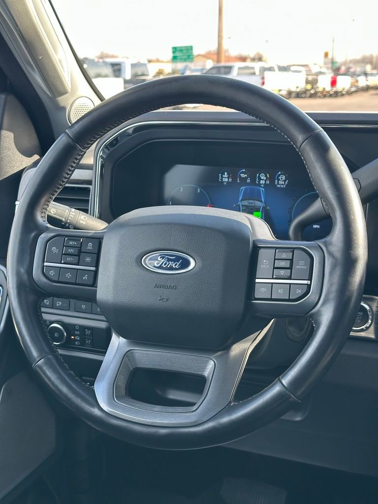 Used 2023 Ford F250 Lariat w/ Lariat Ultimate Package AWD/4WD image 17