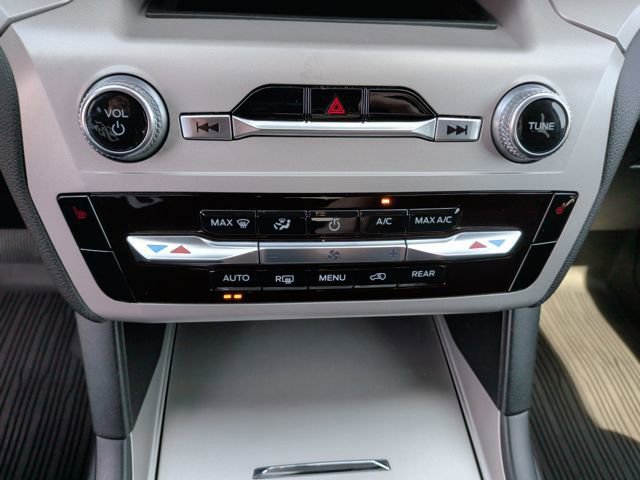 Certified 2023 Ford Explorer XLT image 14