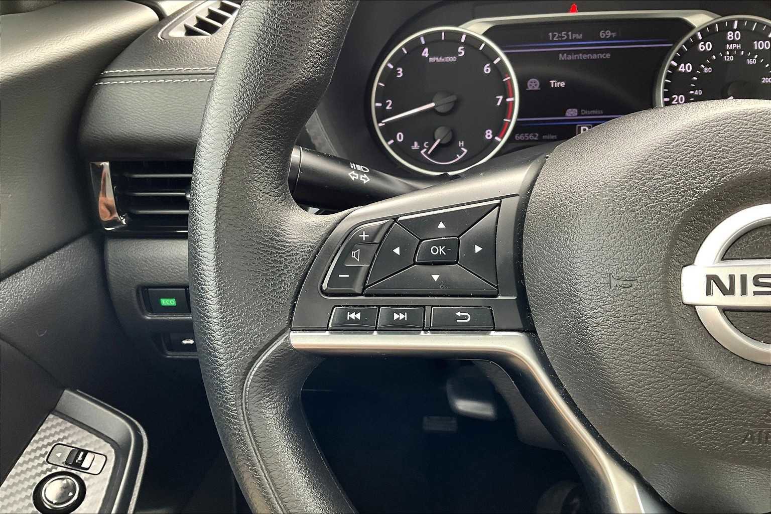 Used 2023 Nissan Sentra SV image 22