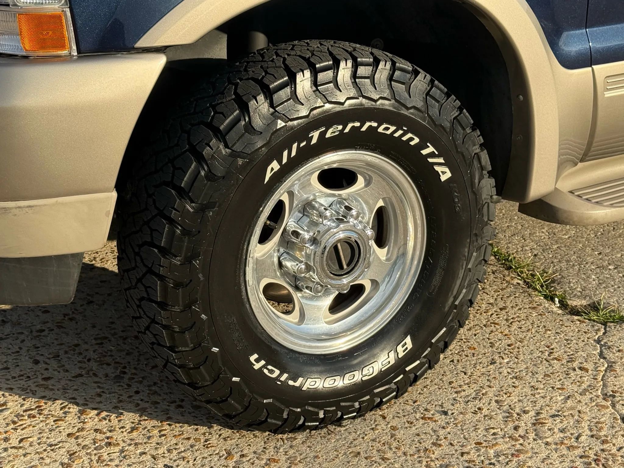 Used 2003 Ford Excursion Eddie Bauer image 33