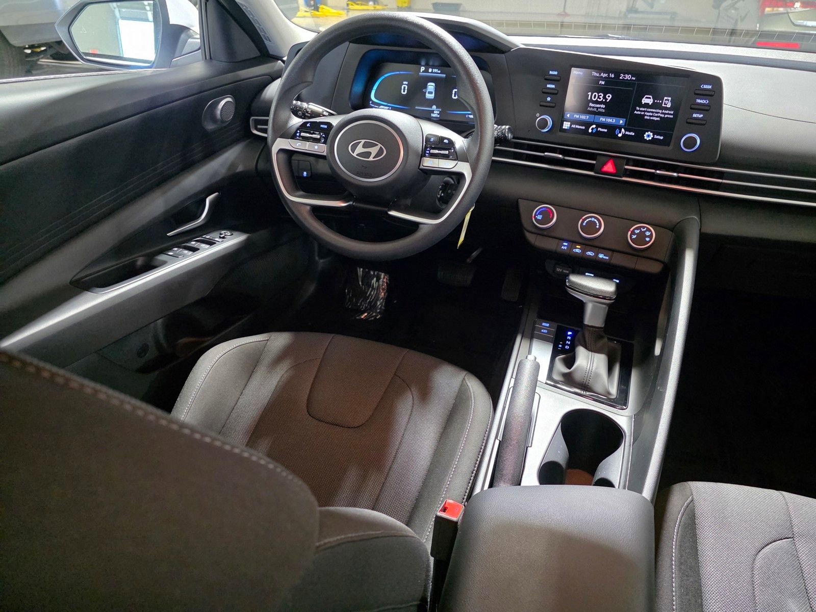 Used 2026 Hyundai Elantra SE image 19