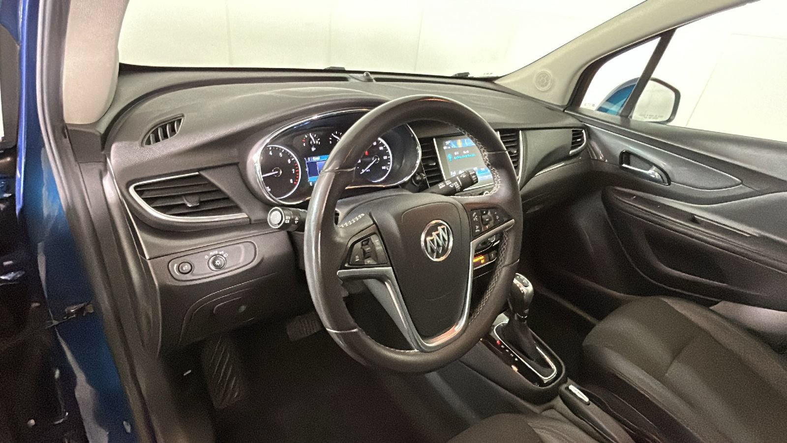 Used 2020 Buick Encore Preferred FWD image 16