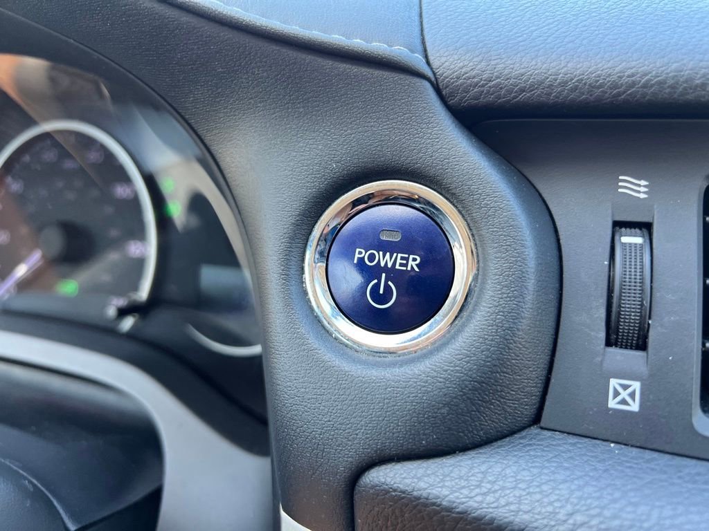 Used 2017 Lexus CT 200h w/ Accessory Package 2 image 25