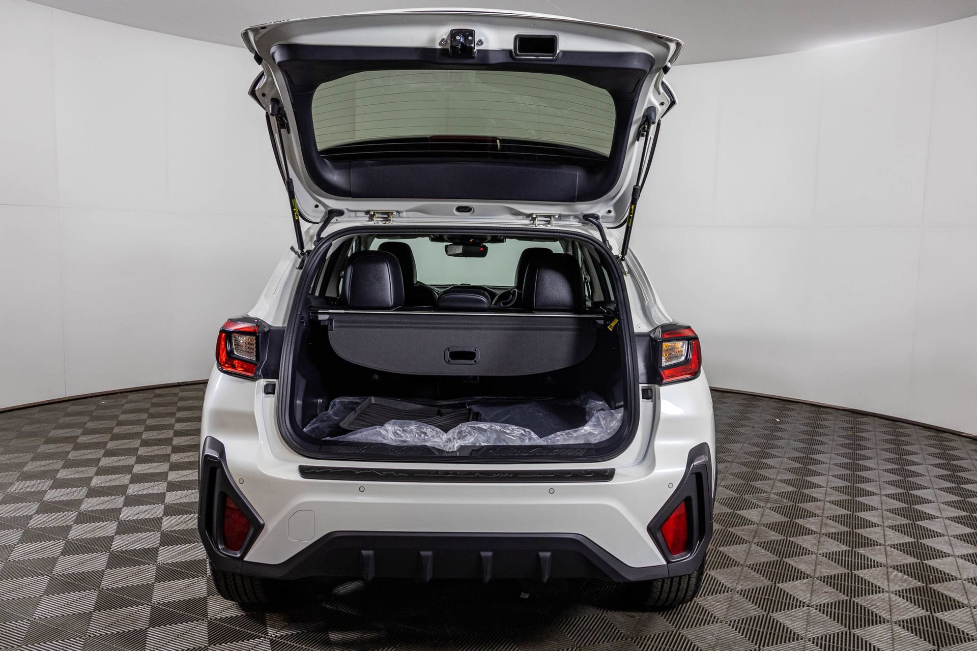 Used 2025 Subaru Crosstrek 2.5i Limited w/ Crosstrek Mirror Package image 28