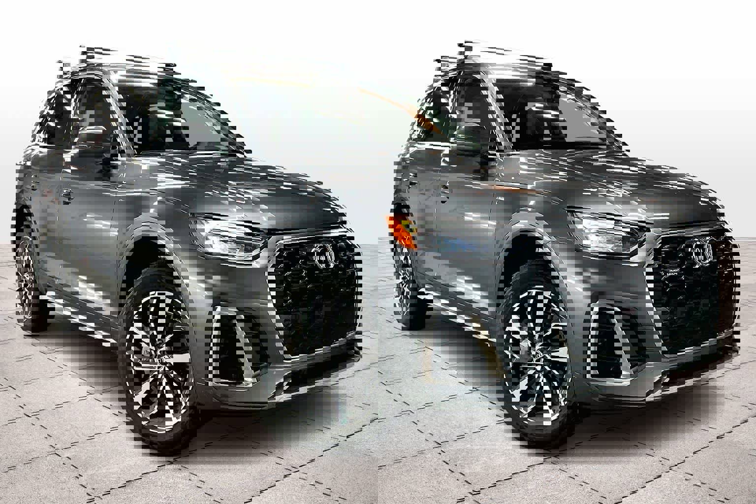 Certified 2023 Audi Q5 2.0T Premium Plus w/ Premium Plus Package image 2