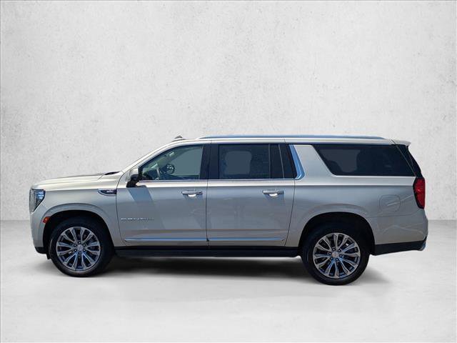 Used 2023 GMC Yukon XL Denali AWD/4WD image 9