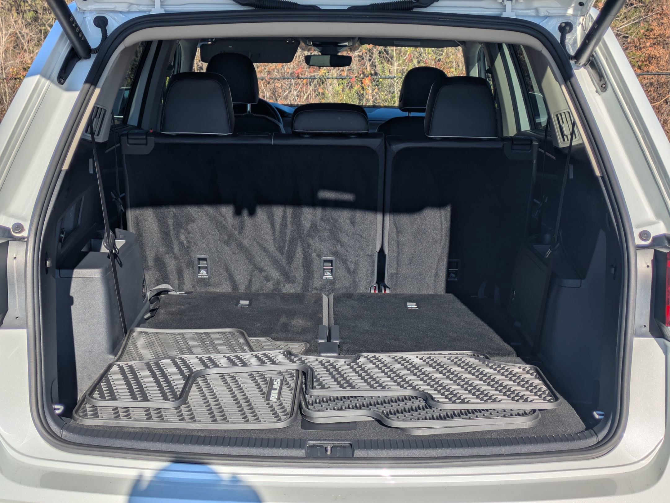 Used 2024 Volkswagen Atlas SEL Premium R-Line image 27