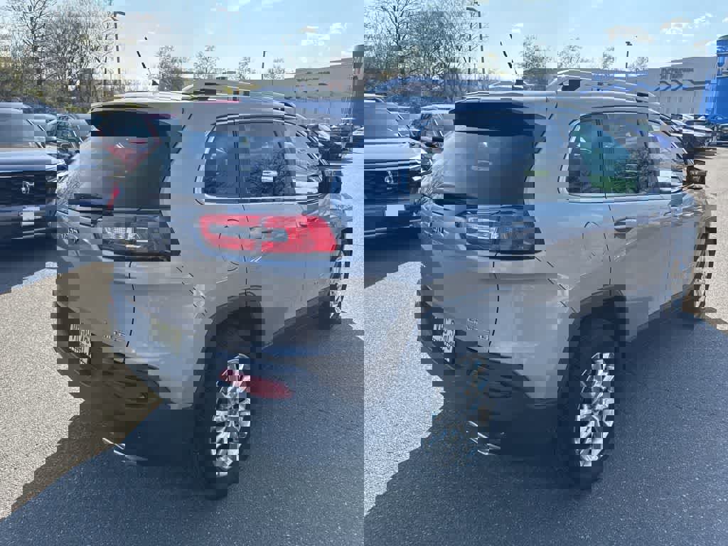 Used 2015 Jeep Cherokee Limited image 15