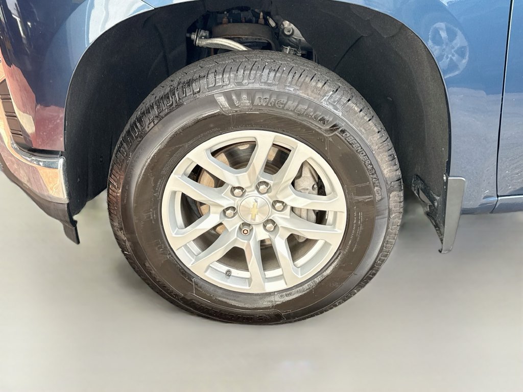 Used 2019 Chevrolet Silverado 1500 LT w/ All-Star Edition AWD/4WD image 29