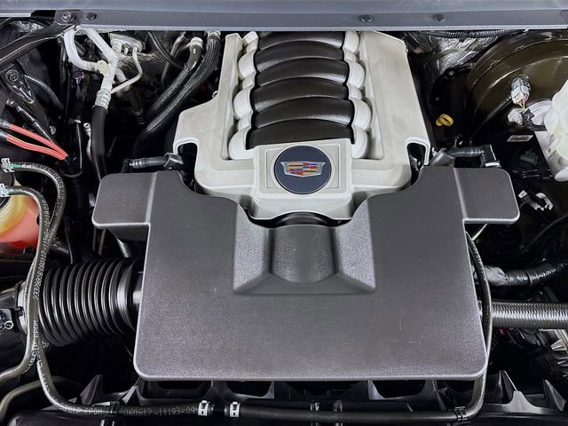 Used 2017 Cadillac Escalade Premium Luxury image 34